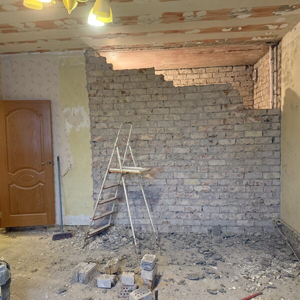 Демонтаж различных конструкций в Юрмале: Особое внимание к чистоте – демонтаж и полный выв