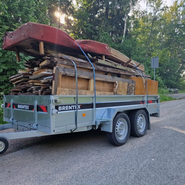 Вывоз старой мебели в Юрмале: Быстрый и чистый вывоз, освобождение места для новой мебели.