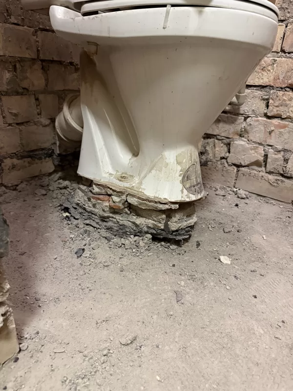 Rūpīga demontāža Jūrmalā: Visu veidu demontāža (sienas, grīdas, griesti) ar pilnu telpu sa